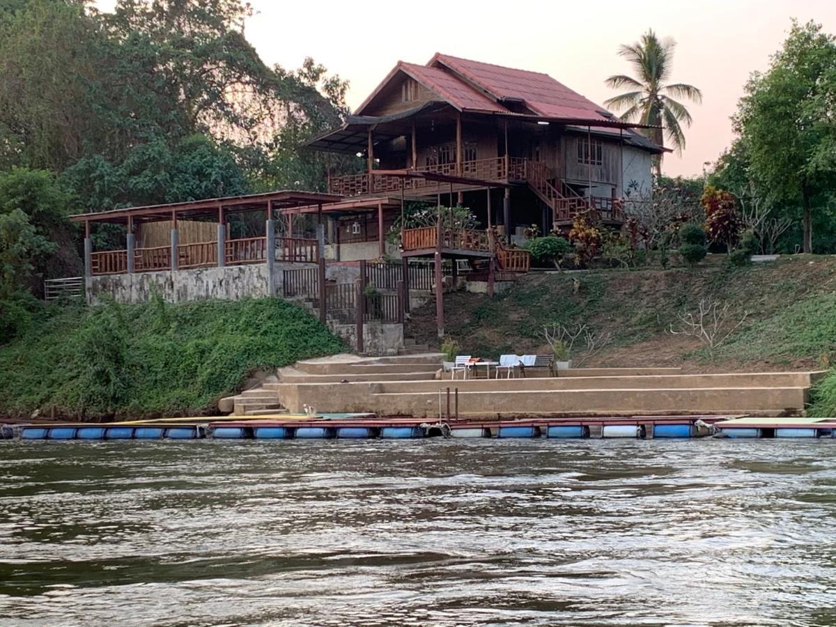 Baanrai Khunya บ้านไร่คุณย่า Sai Yok Exterior photo