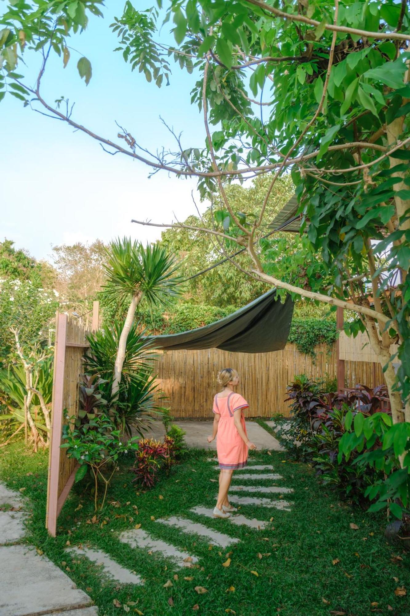 Baanrai Khunya บ้านไร่คุณย่า Sai Yok Exterior photo